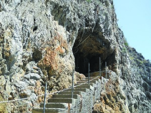L'ingresso della Grotta